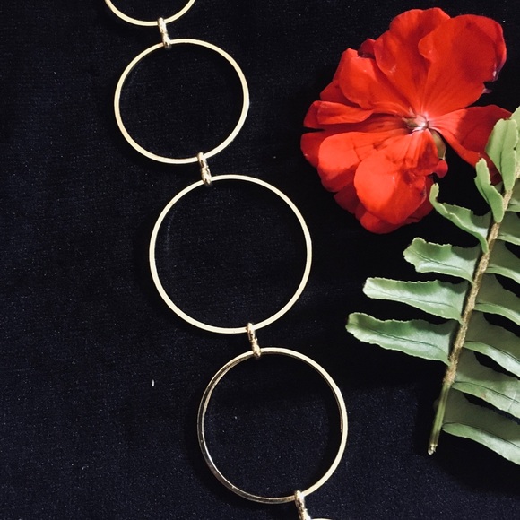 Long gold hoop chain! - Picture 2 of 4